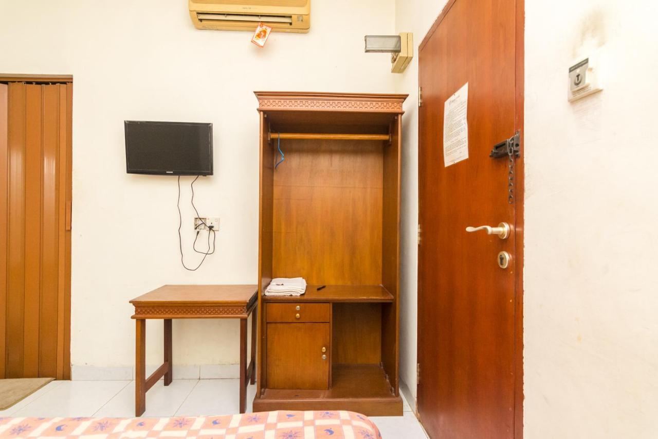 Oyo 2422 Rama Hotel Nagoya Bagian luar foto